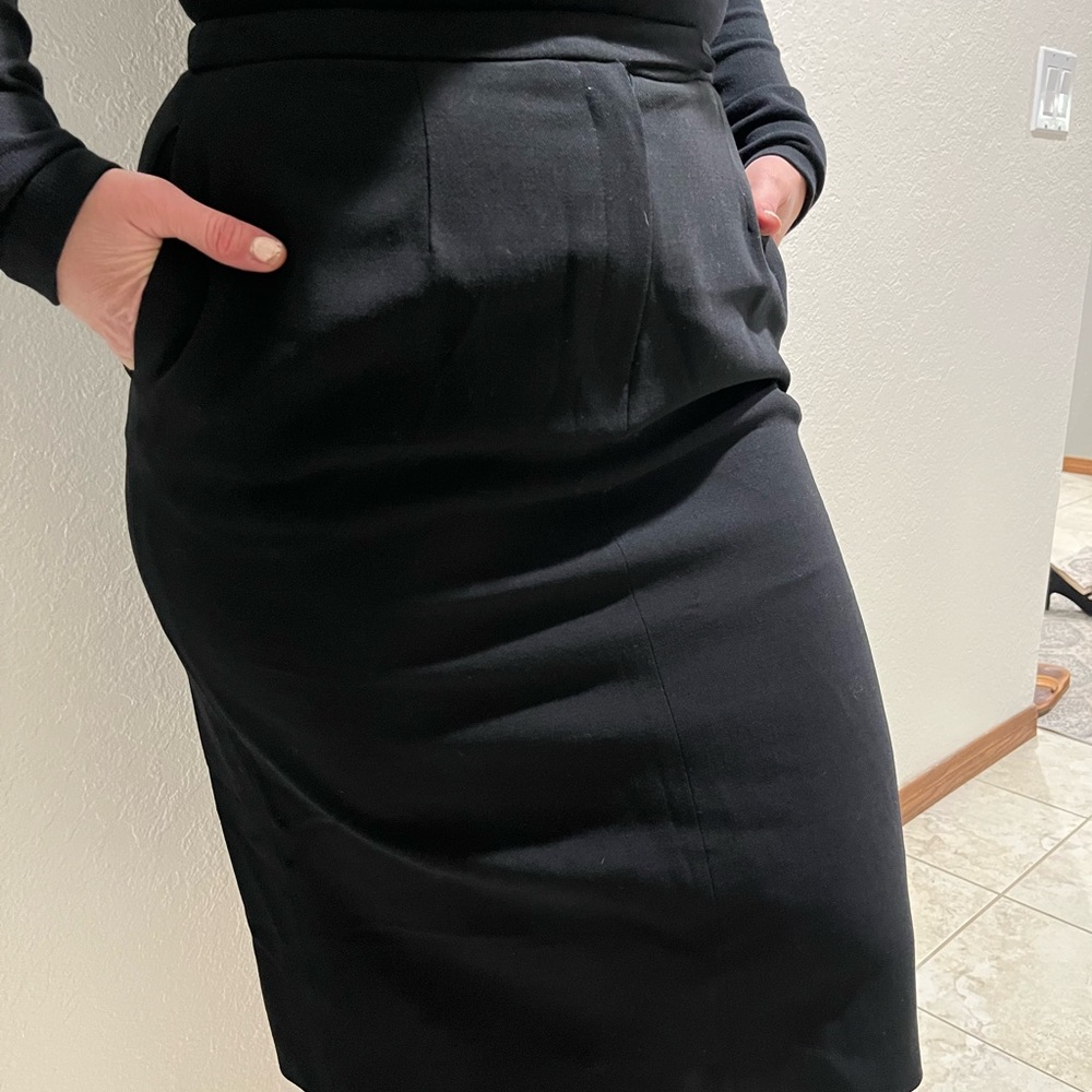 Elegant Black Pencil Skirt